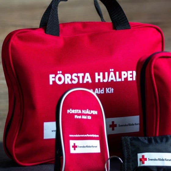 Röda Korsets första hjälpen-väskor