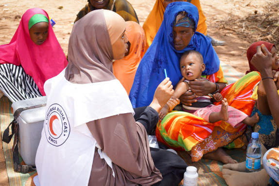 Mässlingvaccin ges till barn i Somalia