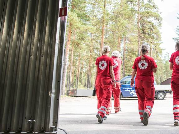 Arbeta på Röda Korset.