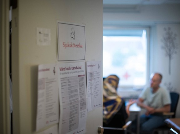 Sköterska på Röda Korsets hus i Skärholmen