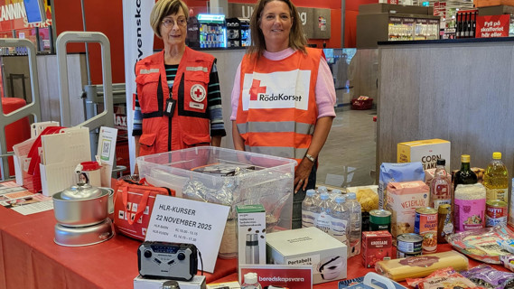 Vi delar praktiska råd och visar material för hemberedskap