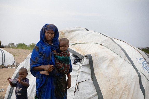 Fatouma och hennes barn i Djibouti.