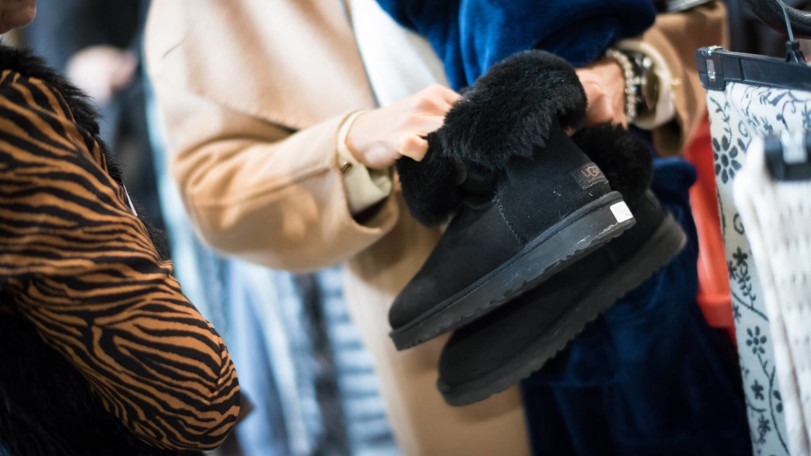 besökare-i-butiken-i-kungsbacka