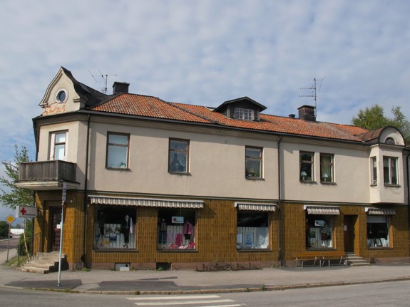 Röda-korset-second-hand-butik-töreboda