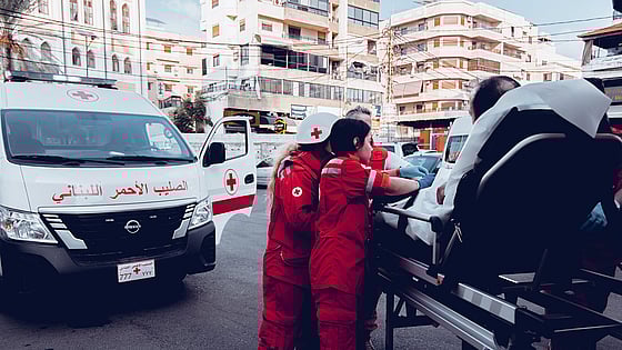 Hjälp från Röda Korset i Libanon.