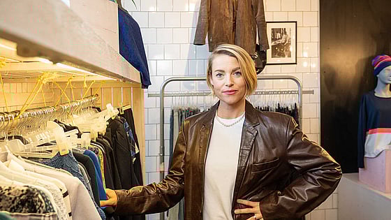 Sara Wimmercranz i second hand butik