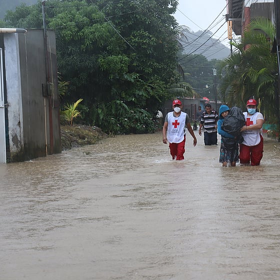Barn drabbat av klimatförändringar i Pakistan