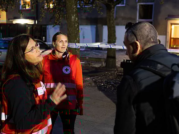 Våra volontärer trygghetsvandrar efter sprängning i Hässelby