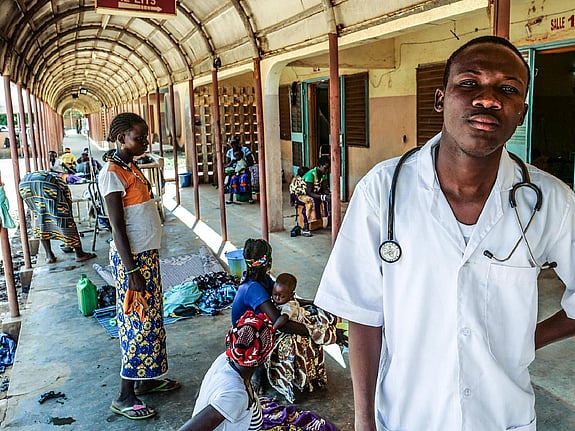 Malariadoktor i Burkina Faso