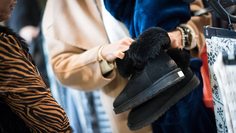 besökare-i-butiken-i-kungsbacka