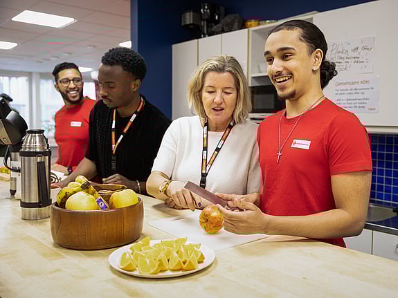 Vi delar ut matkassar