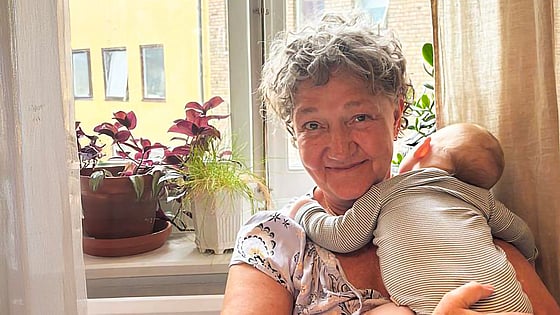 Månadsgivare Karin med barnbarn
