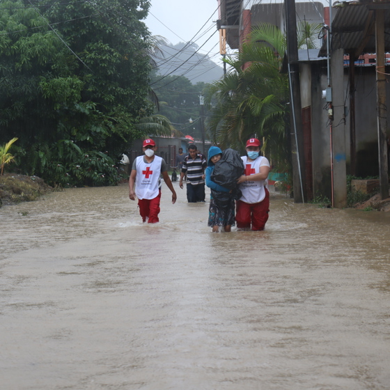Barn drabbat av klimatförändringar i Pakistan
