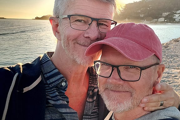 Vit fastighet som testamenterats till Röda Korset